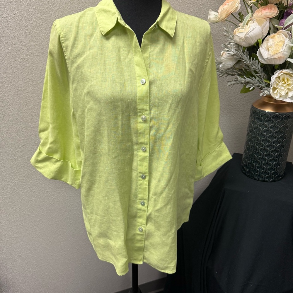 Chico’s No-Iron Lime Linen Button Front Shirt 1.5 (10) Lightweight Top